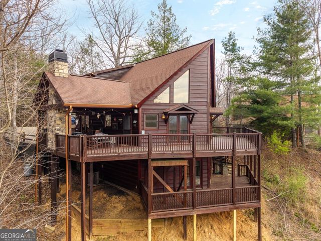 97 Fox Mountain Crossing Road, Blue Ridge, GA 30513