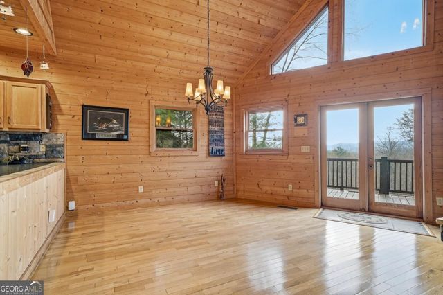 97 Fox Mountain Crossing Road, Blue Ridge, GA 30513