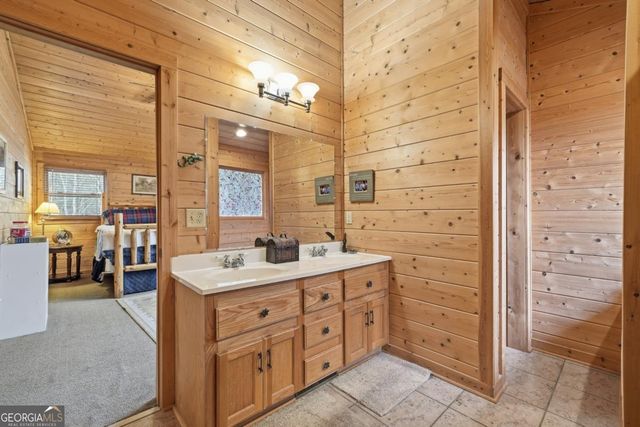 97 Fox Mountain Crossing Road, Blue Ridge, GA 30513