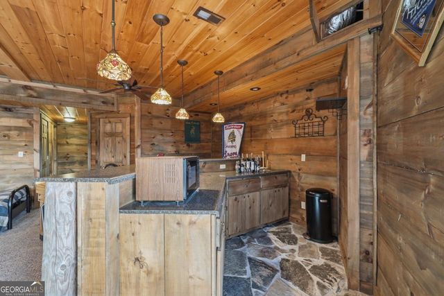 97 Fox Mountain Crossing Road, Blue Ridge, GA 30513