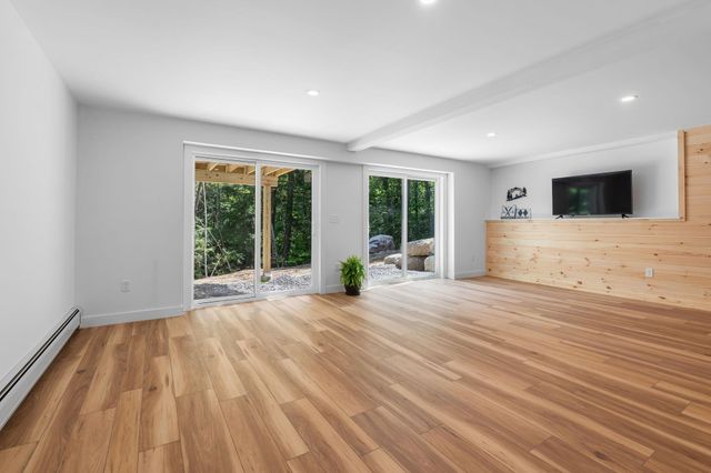 108 Chestnut Road, Newport, NH 03773