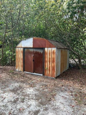 830 Dinmont Circle, Fayetteville, NC 28306