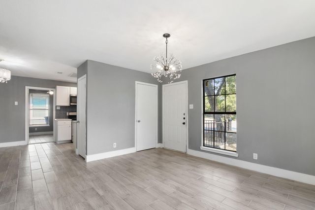 2503 Lakehurst DR, Austin, TX 78744