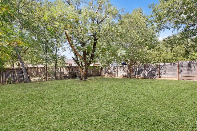2503 Lakehurst DR, Austin, TX 78744