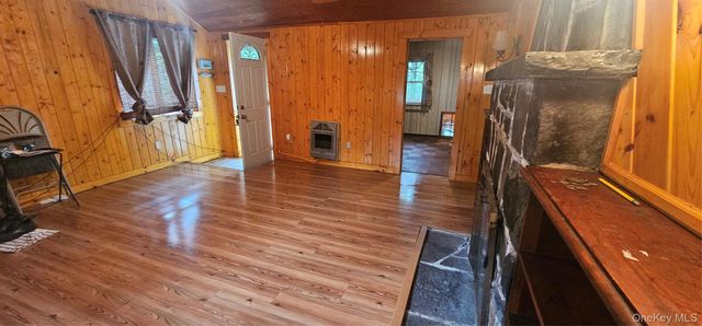 33 W Delaware Place, Bethel, NY 12720