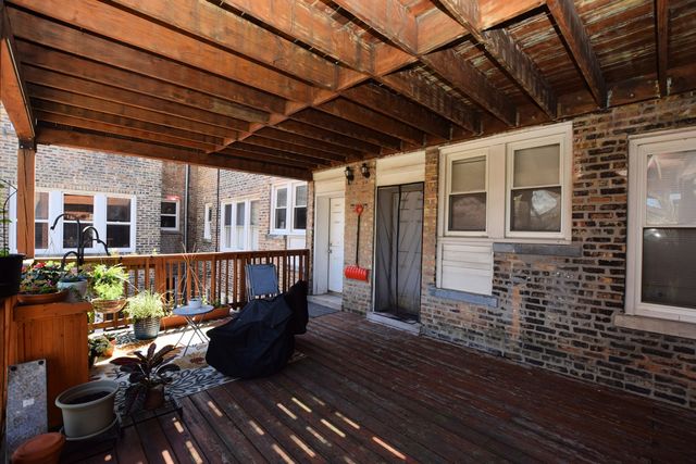 2840 W Glenlake Avenue 2D, Chicago, IL 60659