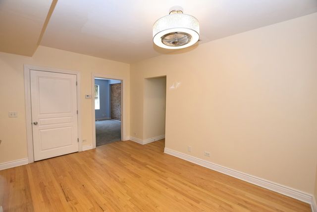 2840 W Glenlake Avenue 2D, Chicago, IL 60659