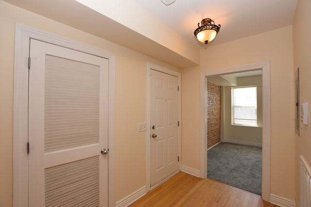 2840 W Glenlake Avenue 2D, Chicago, IL 60659