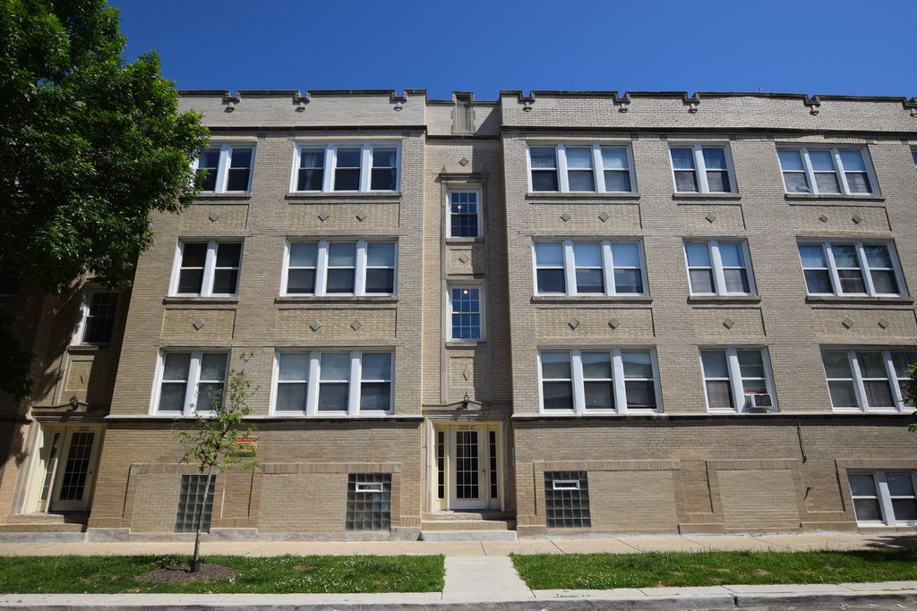 2840 W Glenlake Avenue 2D, Chicago, IL 60659