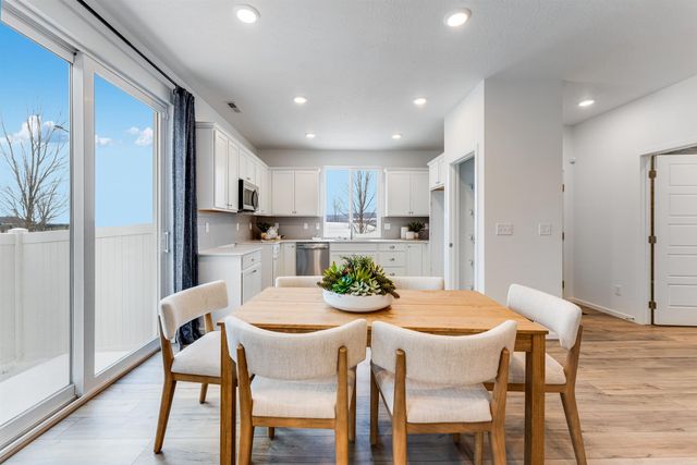 2591 N Swainson Ln, Liberty Lake, WA 99019