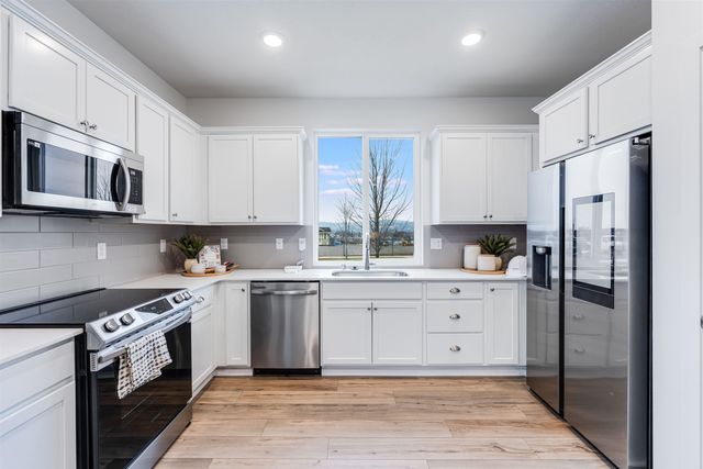 2591 N Swainson Ln, Liberty Lake, WA 99019