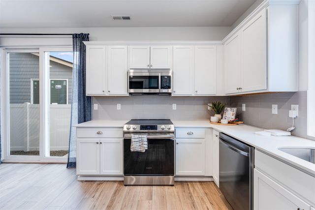 2591 N Swainson Ln, Liberty Lake, WA 99019