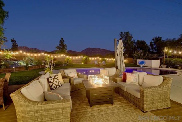 17115 Tam O'Shanter Dr, Poway, CA 92064