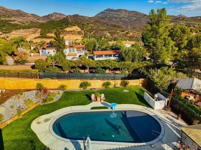 17115 Tam O'Shanter Dr, Poway, CA 92064