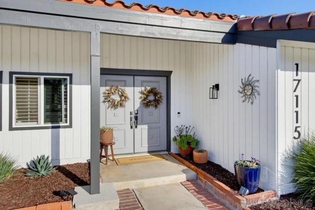 17115 Tam O'Shanter Dr, Poway, CA 92064