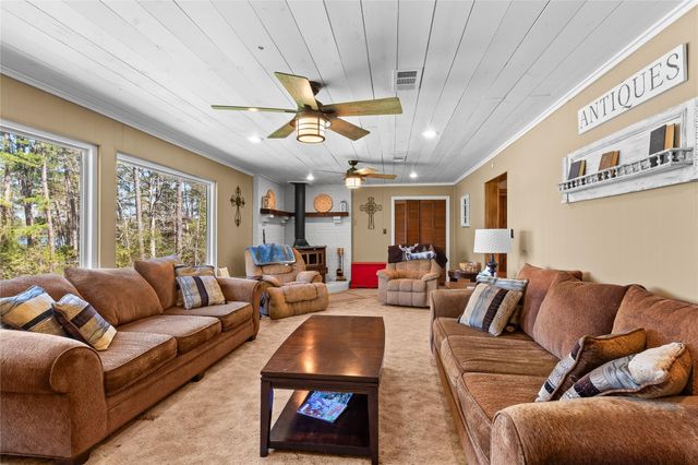 286 Lynwood, Burkeville, TX 75932