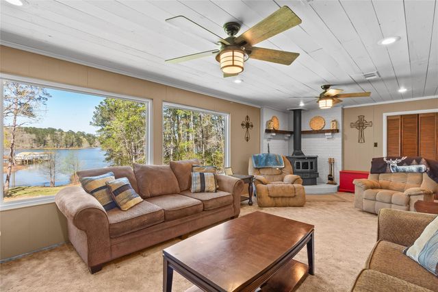 286 Lynwood, Burkeville, TX 75932