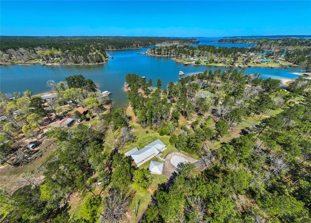 286 Lynwood, Burkeville, TX 75932