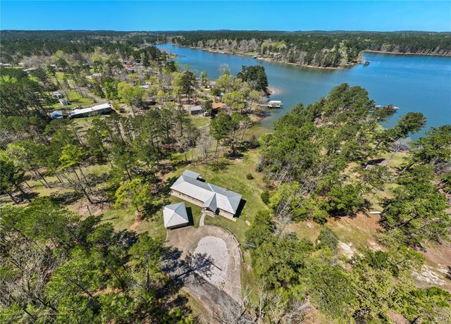 286 Lynwood, Burkeville, TX 75932