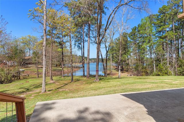 286 Lynwood, Burkeville, TX 75932