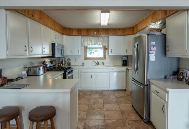 46474 Bay Avenue, Isle, MN 56342