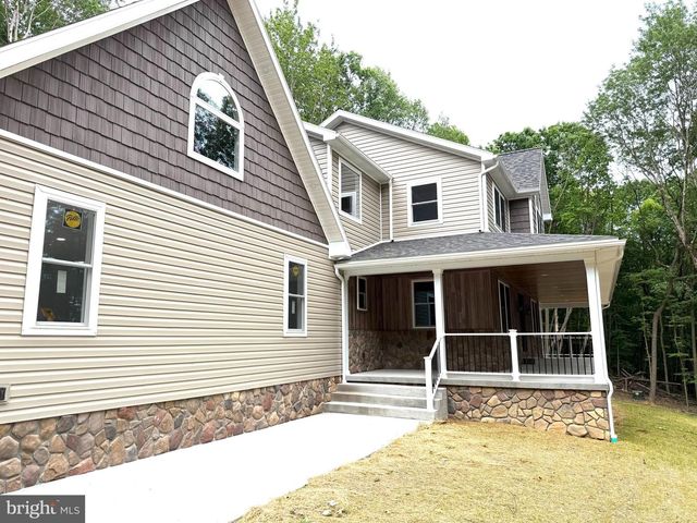 114 DRIPPING SPRING RD, Morgantown, WV 26508