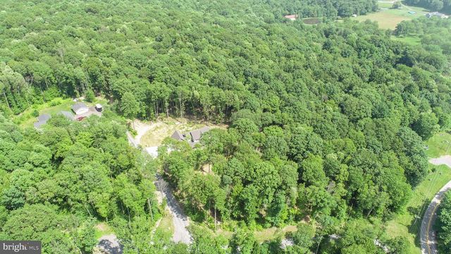 114 DRIPPING SPRING RD, Morgantown, WV 26508