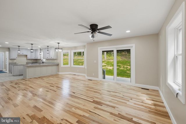 114 DRIPPING SPRING RD, Morgantown, WV 26508