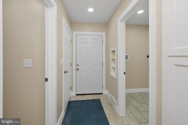 114 DRIPPING SPRING RD, Morgantown, WV 26508