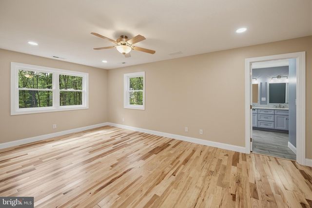 114 DRIPPING SPRING RD, Morgantown, WV 26508