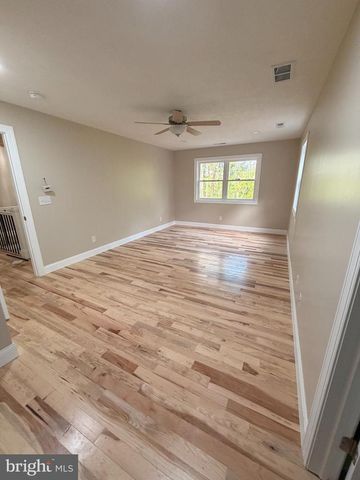 114 DRIPPING SPRING RD, Morgantown, WV 26508