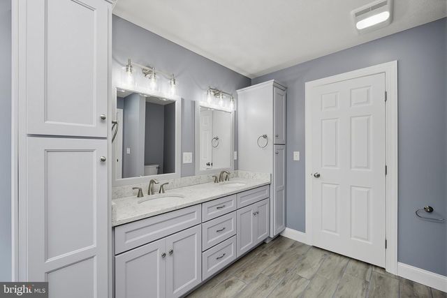 114 DRIPPING SPRING RD, Morgantown, WV 26508