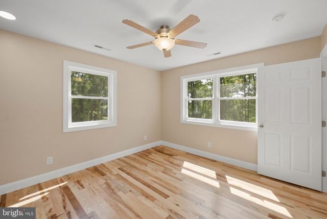 114 DRIPPING SPRING RD, Morgantown, WV 26508