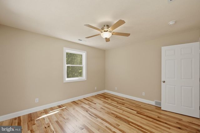 114 DRIPPING SPRING RD, Morgantown, WV 26508