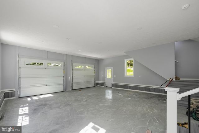 114 DRIPPING SPRING RD, Morgantown, WV 26508