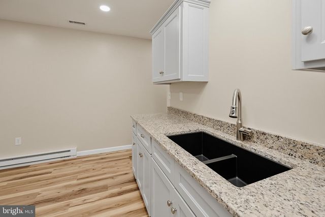 114 DRIPPING SPRING RD, Morgantown, WV 26508