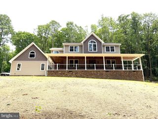 114 DRIPPING SPRING RD, Morgantown, WV 26508