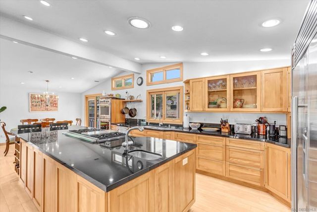 9460 Haley Lane, La Mesa, CA 91941