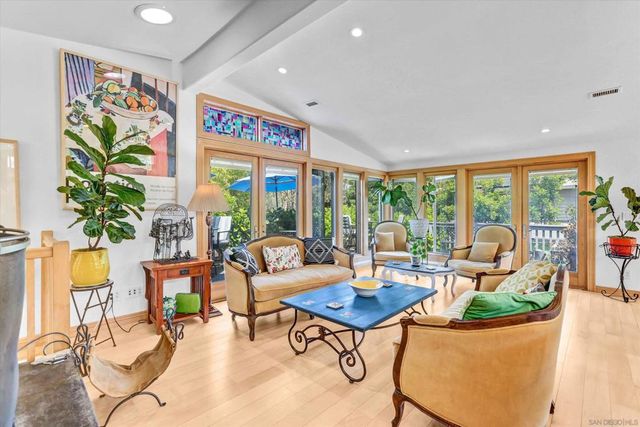 9460 Haley Lane, La Mesa, CA 91941