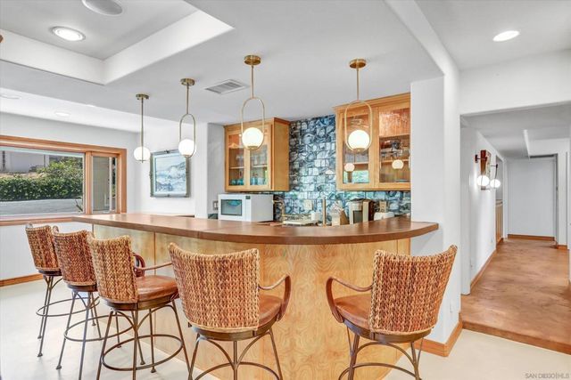9460 Haley Lane, La Mesa, CA 91941