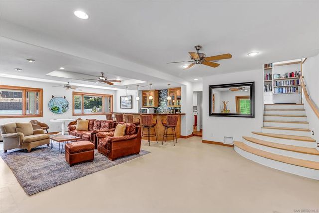 9460 Haley Lane, La Mesa, CA 91941