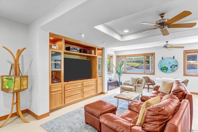 9460 Haley Lane, La Mesa, CA 91941
