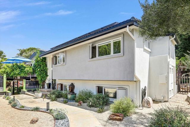 9460 Haley Lane, La Mesa, CA 91941