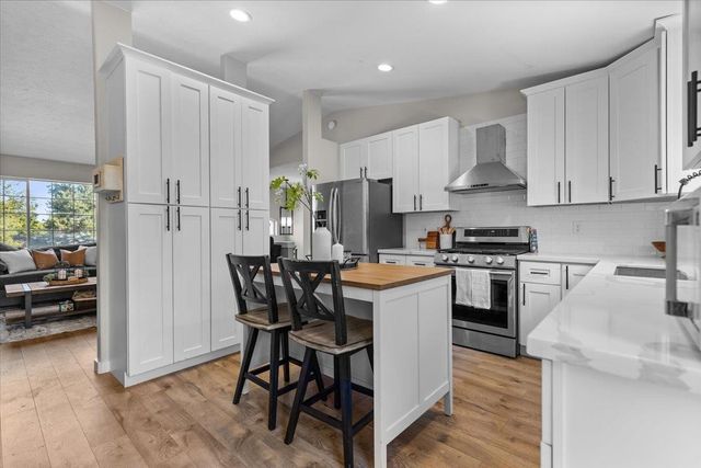 10610 E 9th Ave, Spokane Valley, WA 99206