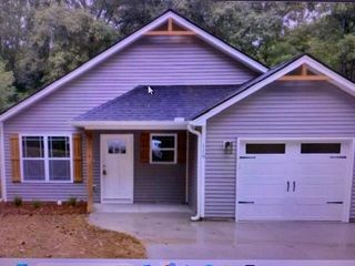 210 E Greenwood Street, Landrum, SC 29356