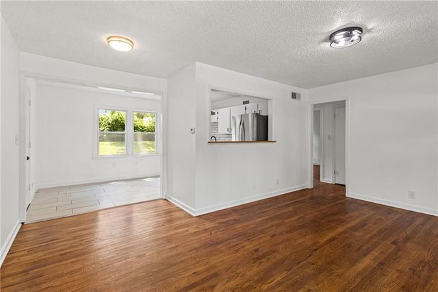 3605 52nd Terrace, Kansas City, MO 64119