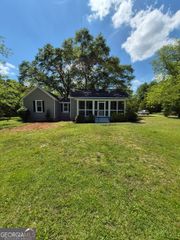 127 S Church Street, Bogart, GA 30622