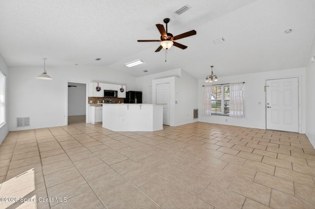 1438 Healey Street NW, Palm Bay, FL 32907