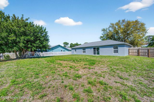 1438 Healey Street NW, Palm Bay, FL 32907