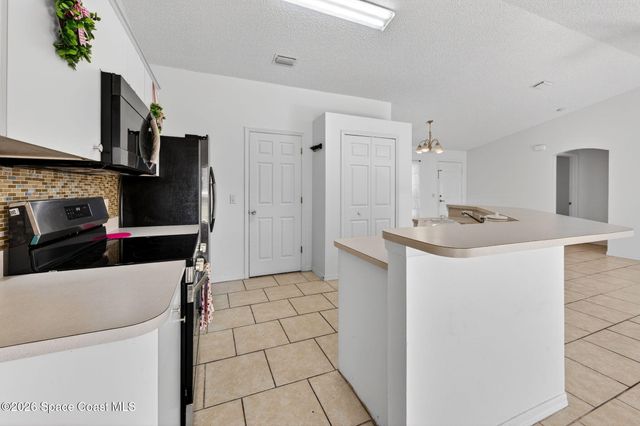 1438 Healey Street NW, Palm Bay, FL 32907